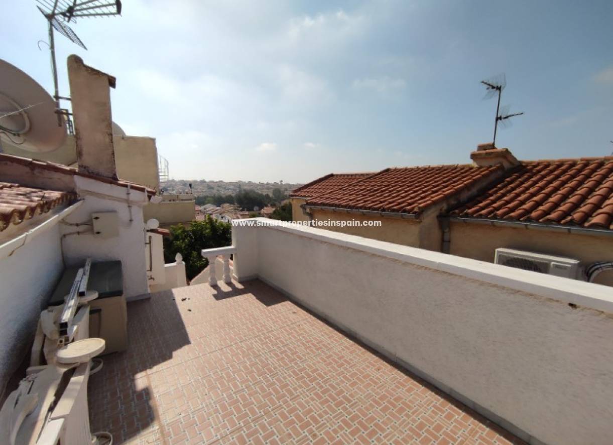 Wederverkoop - Detached Villa - La Marina - Urbanización La Marina