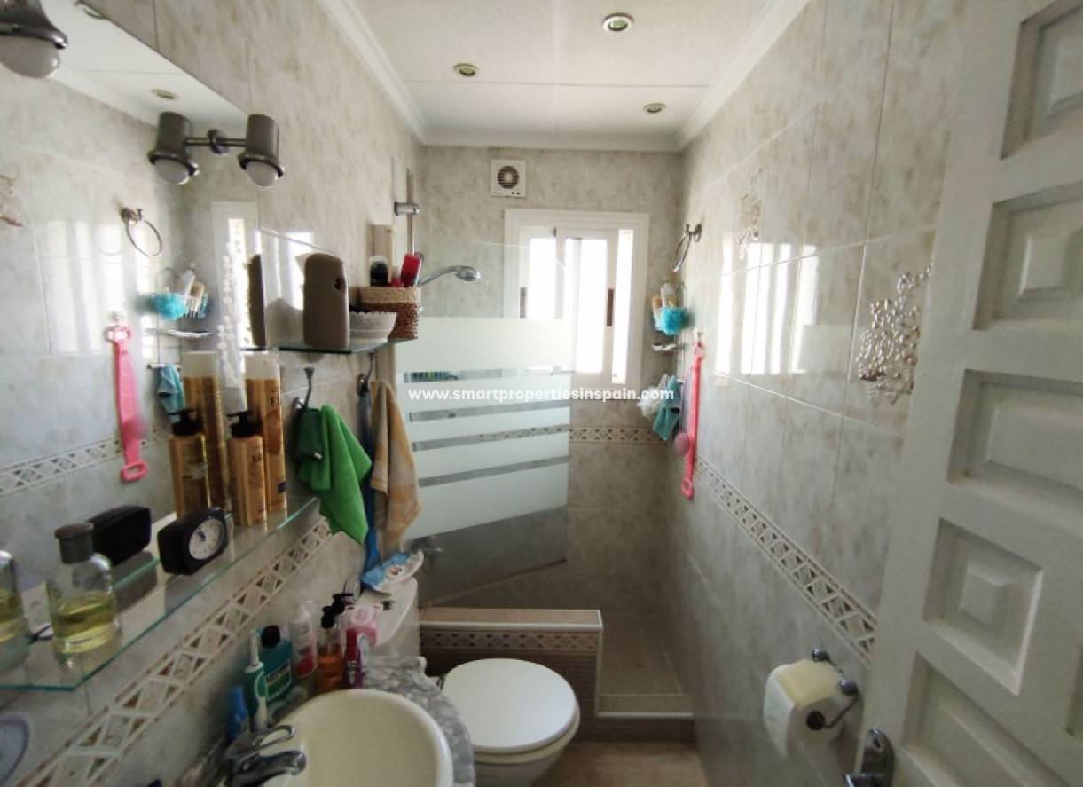 Wederverkoop - Detached Villa - La Marina - Urbanización La Marina