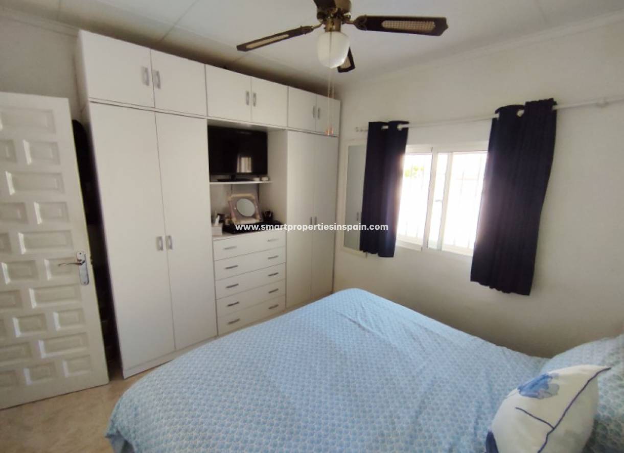 Wederverkoop - Detached Villa - La Marina - Urbanización La Marina
