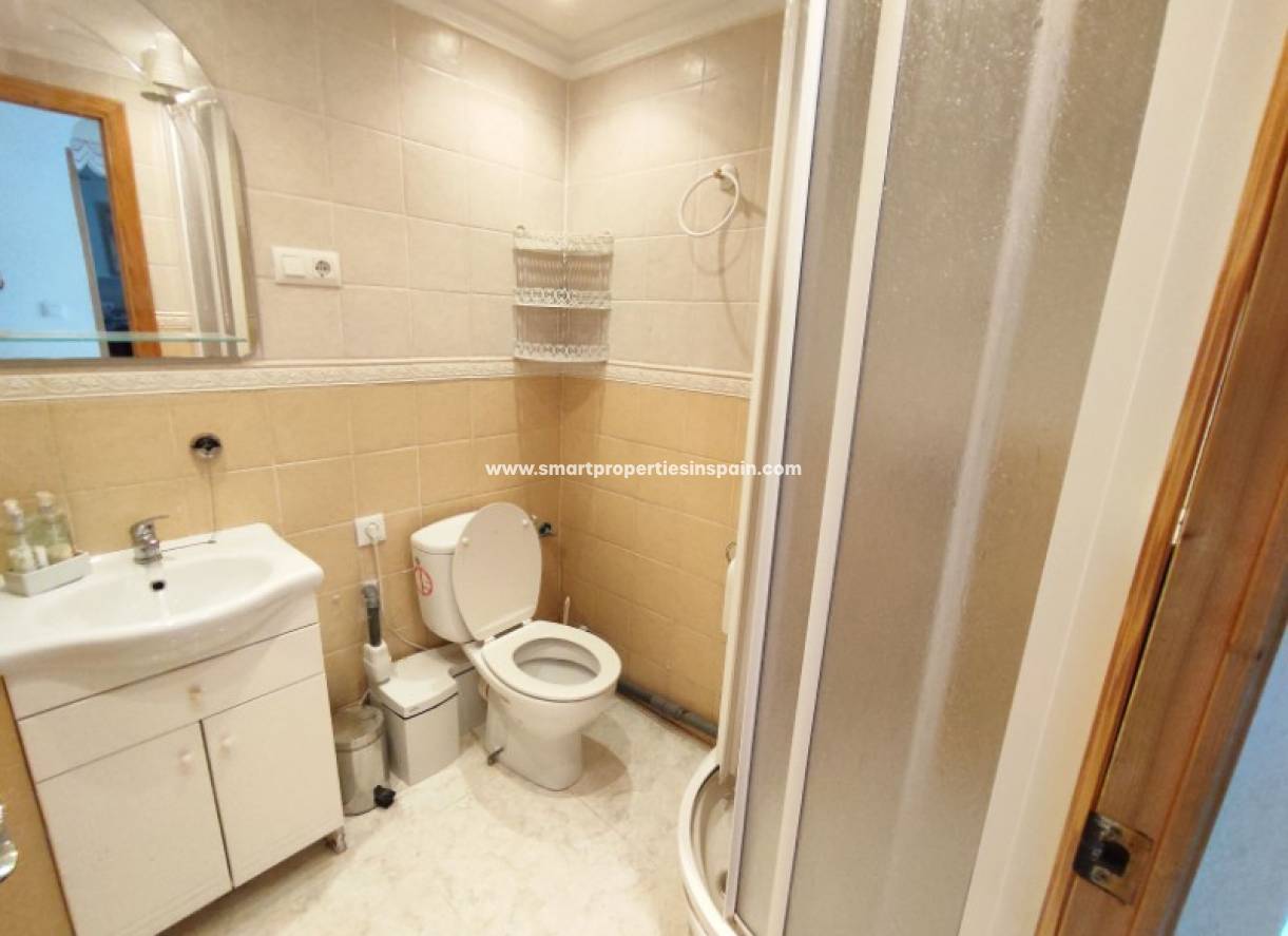 Wederverkoop - Detached Villa - La Marina - Urbanización La Marina