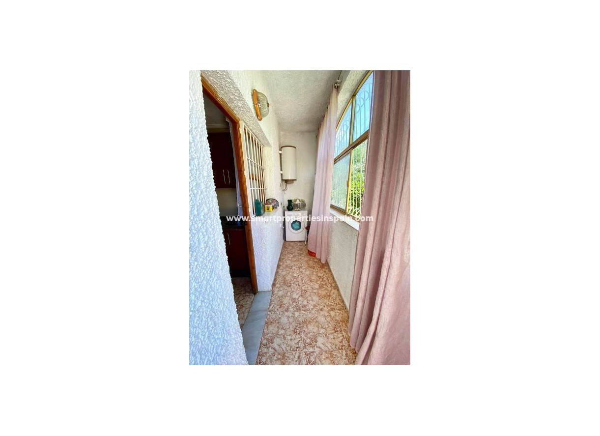Wederverkoop - Detached Villa - La Marina - Urbanización La Marina