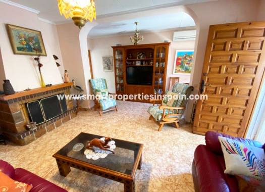 Wederverkoop - Detached Villa - La Marina - Urbanización La Marina