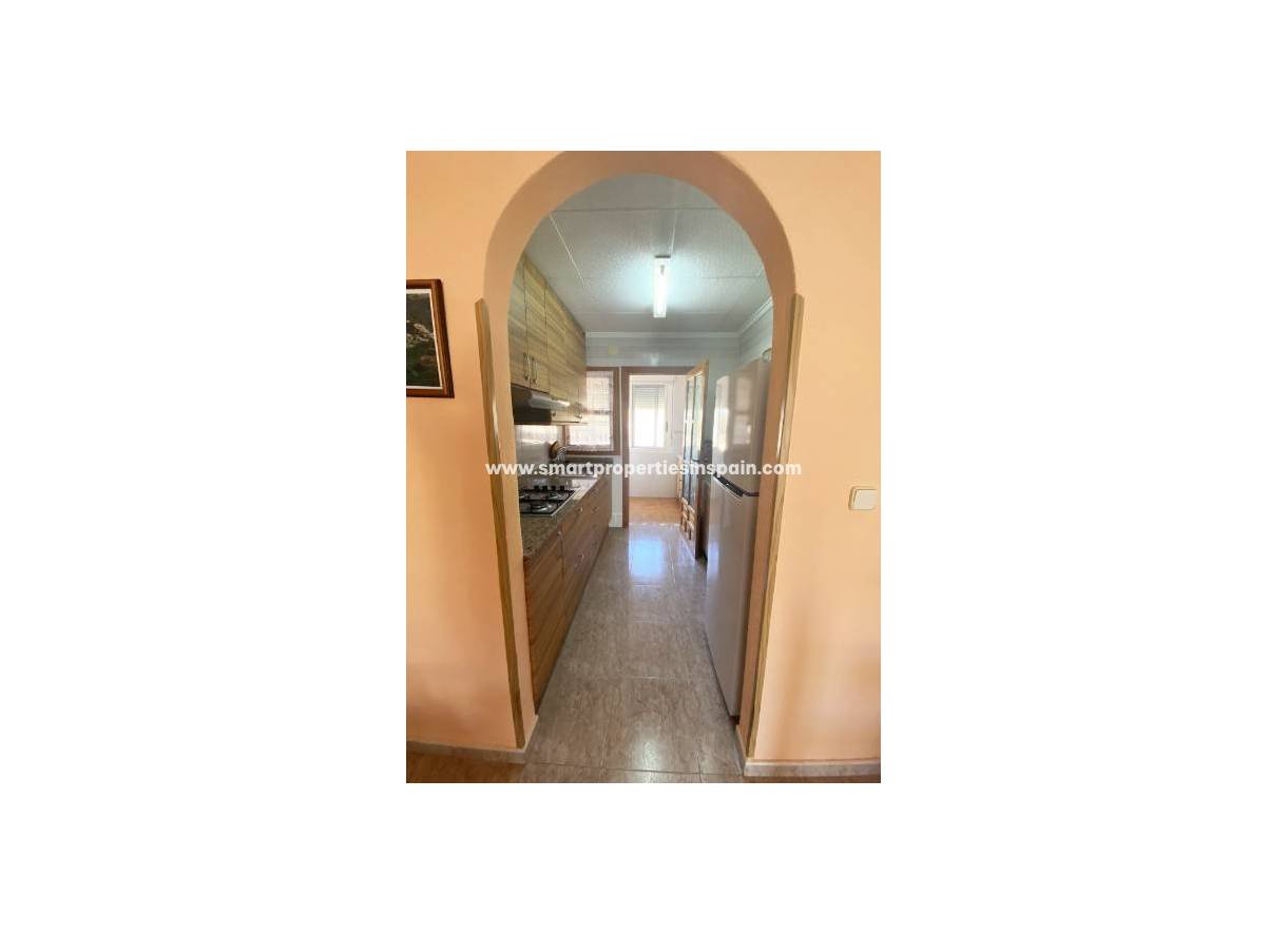 Wederverkoop - Detached Villa - La Marina - Urbanización La Marina