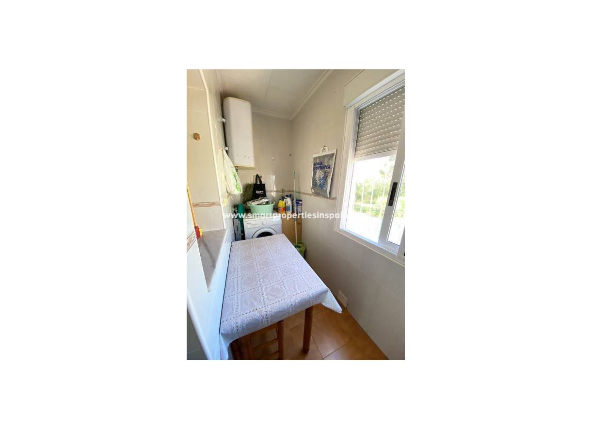 Wederverkoop - Detached Villa - La Marina - Urbanización La Marina