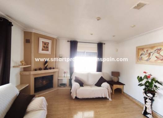 Wederverkoop - Detached Villa - La Marina - Urbanización La Marina