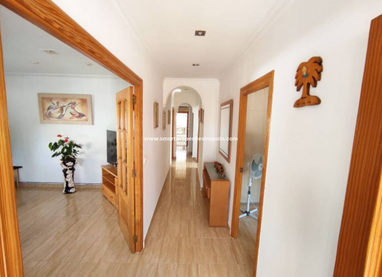 Wederverkoop - Detached Villa - La Marina - Urbanización La Marina