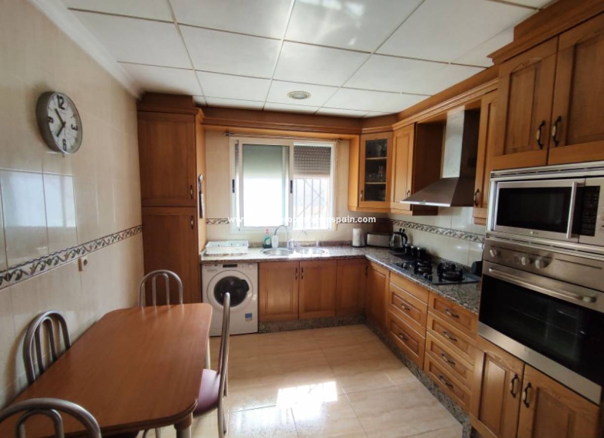 Wederverkoop - Detached Villa - La Marina - Urbanización La Marina