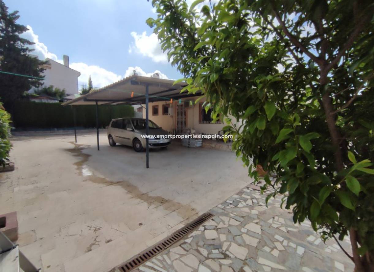 Wederverkoop - Detached Villa - La Marina - Urbanización La Marina