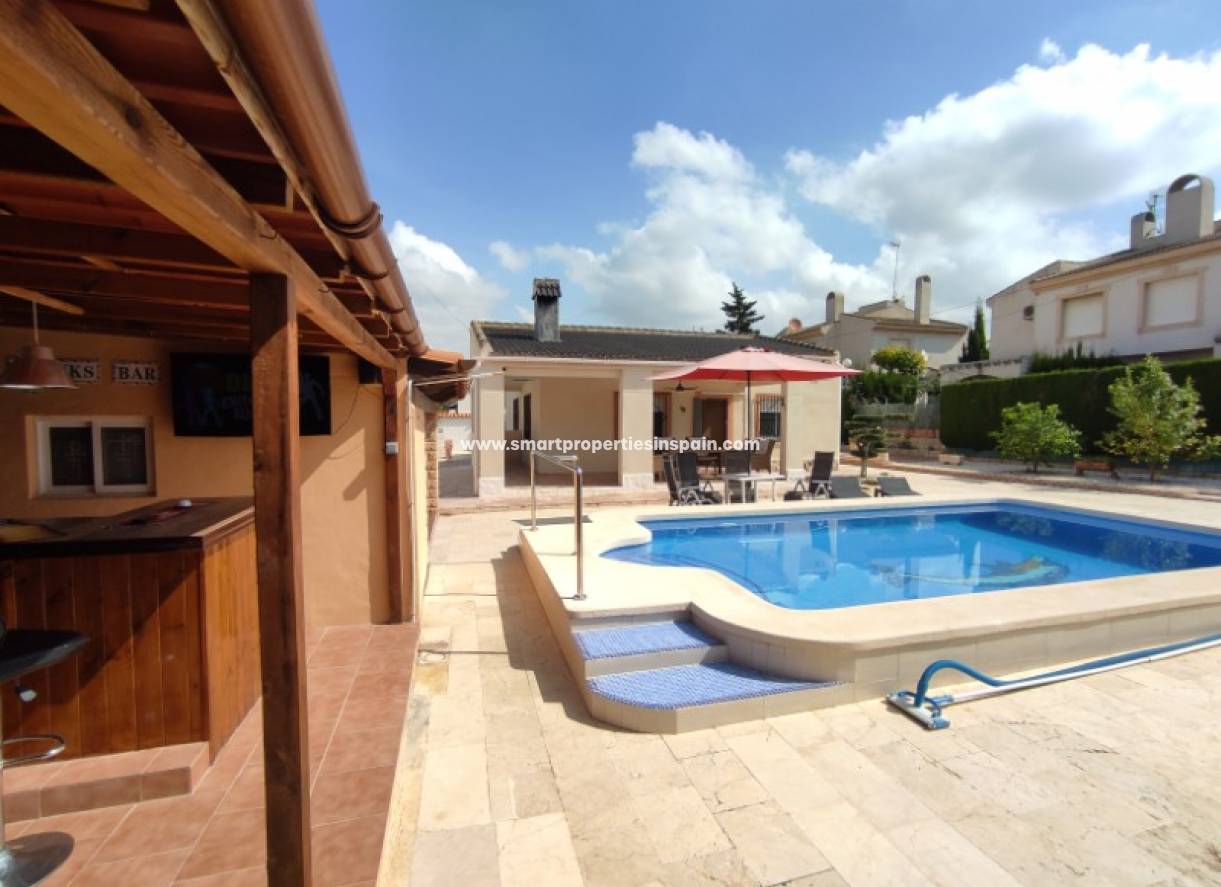 Wederverkoop - Detached Villa - La Marina - Urbanización La Marina