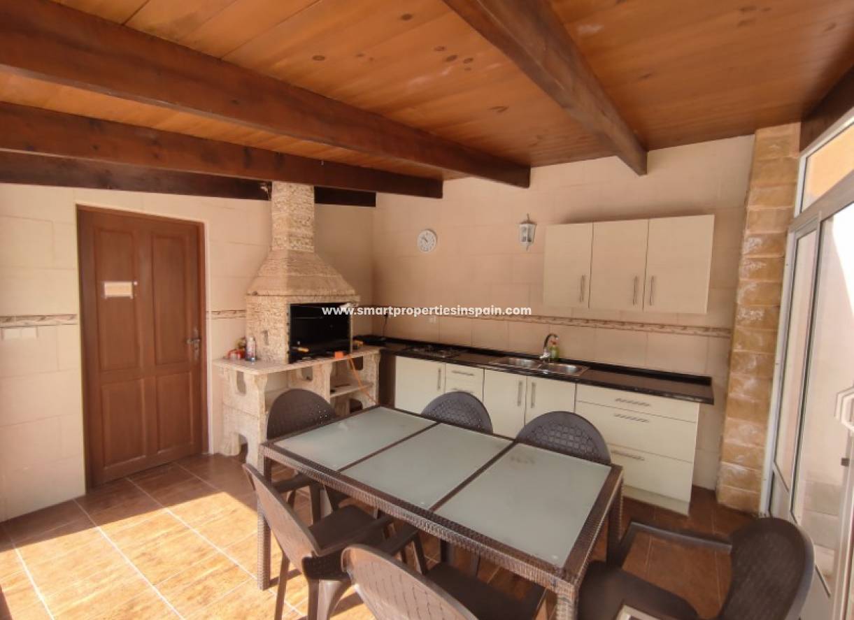 Wederverkoop - Detached Villa - La Marina - Urbanización La Marina