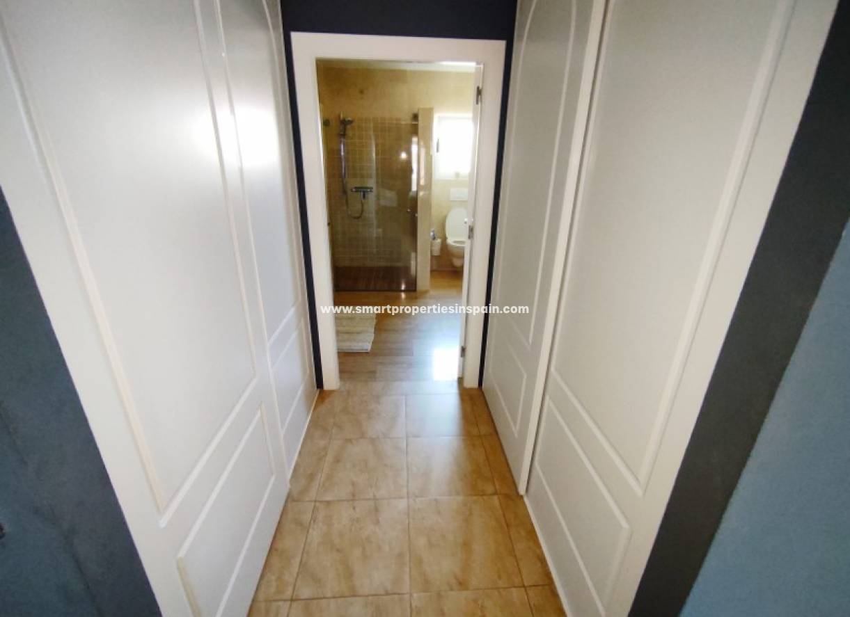 Wederverkoop - Detached Villa - La Marina - Urbanización La Marina