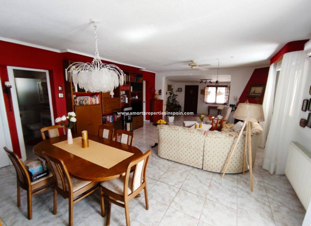 Wederverkoop - Detached Villa - La Marina - Urbanización La Marina