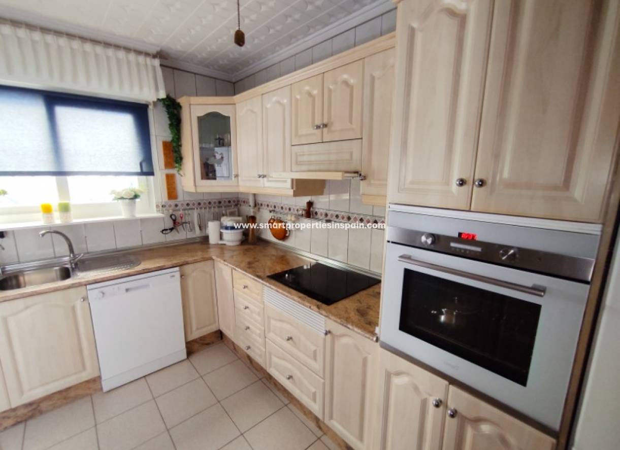 Wederverkoop - Detached Villa - La Marina - Urbanización La Marina