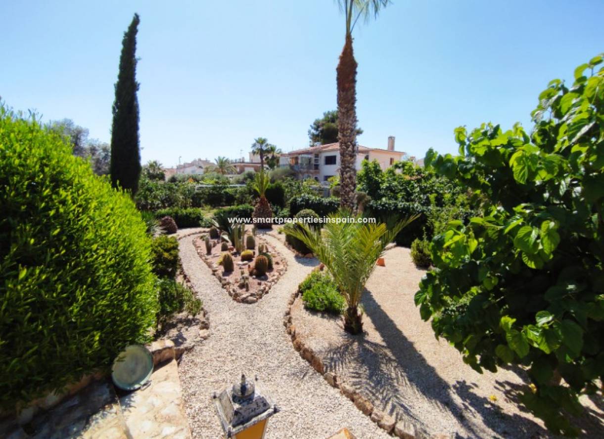 Wederverkoop - Detached Villa - La Marina - Urbanización La Marina