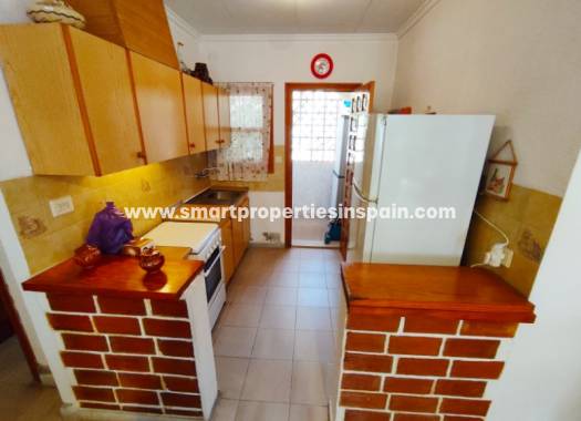 Wederverkoop - Detached Villa - La Marina - Urbanización La Marina
