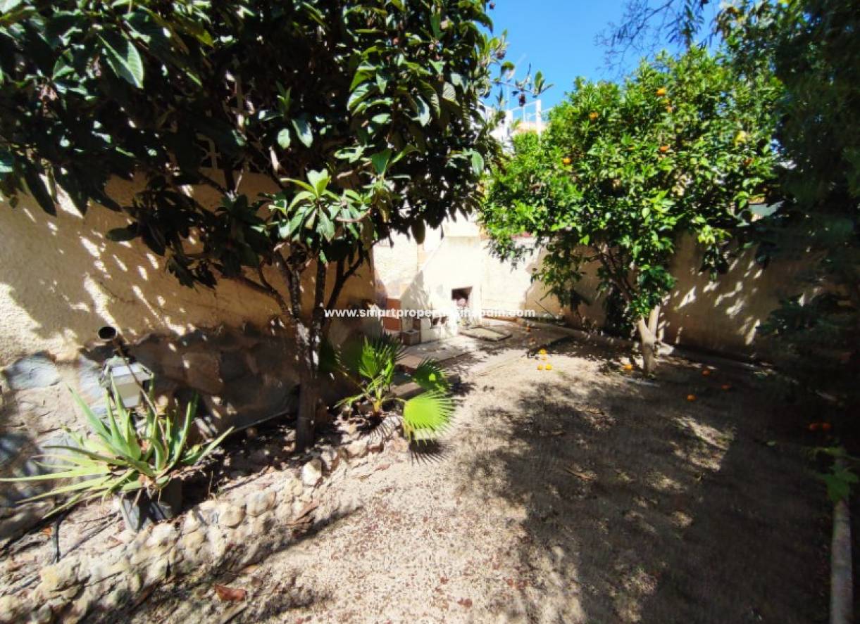 Wederverkoop - Detached Villa - La Marina - Urbanización La Marina
