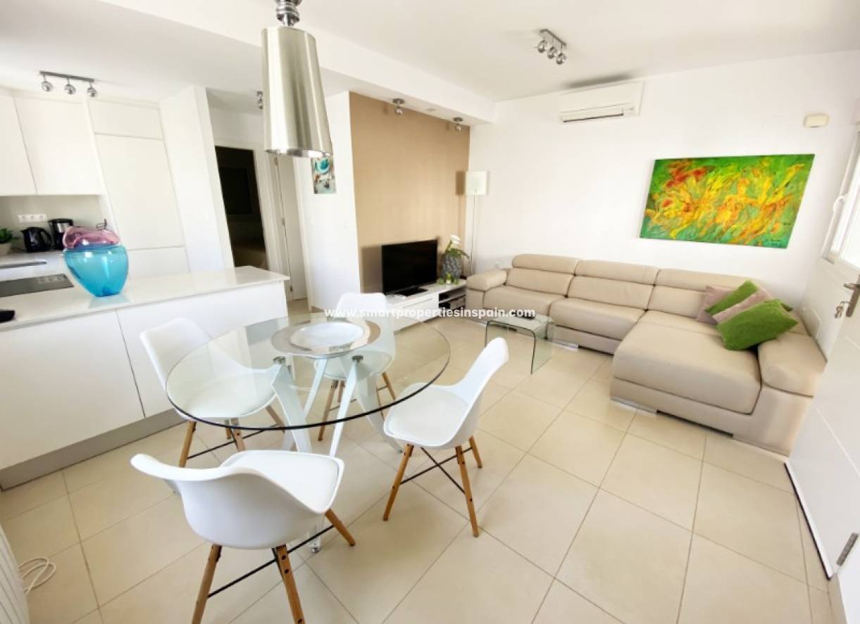 Wederverkoop - Detached Villa - La Marina - Urbanización La Marina