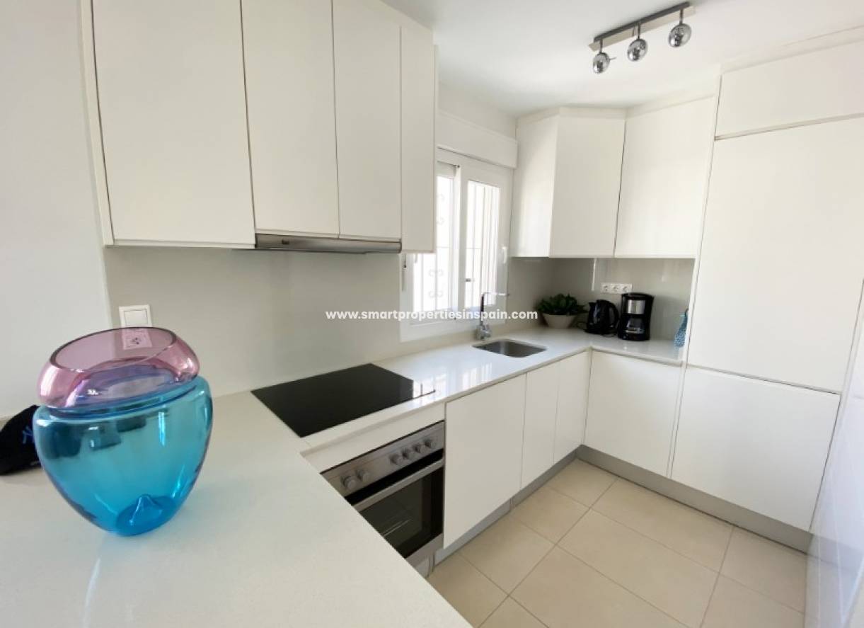Wederverkoop - Detached Villa - La Marina - Urbanización La Marina