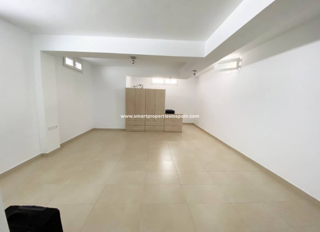 Wederverkoop - Detached Villa - La Marina - Urbanización La Marina