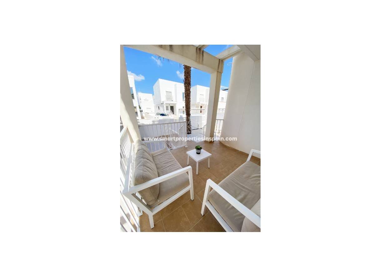 Wederverkoop - Detached Villa - La Marina - Urbanización La Marina
