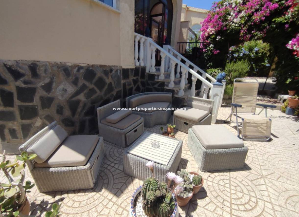 Wederverkoop - Detached Villa - La Marina - Urbanización La Marina