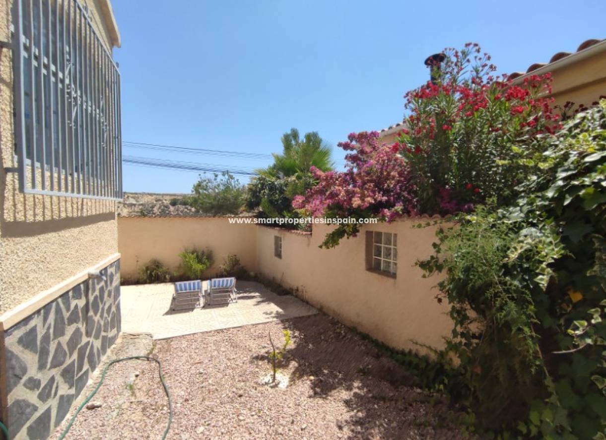 Wederverkoop - Detached Villa - La Marina - Urbanización La Marina