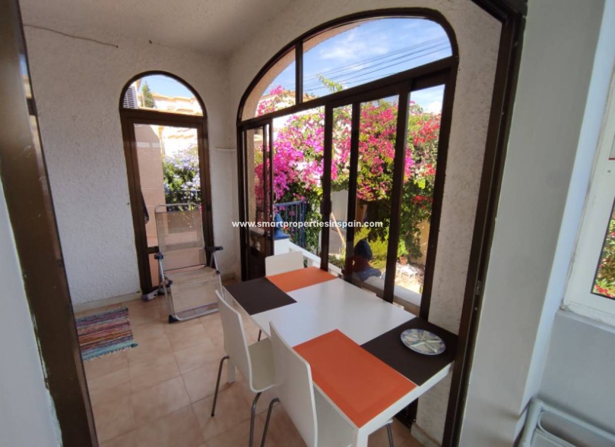 Wederverkoop - Detached Villa - La Marina - Urbanización La Marina
