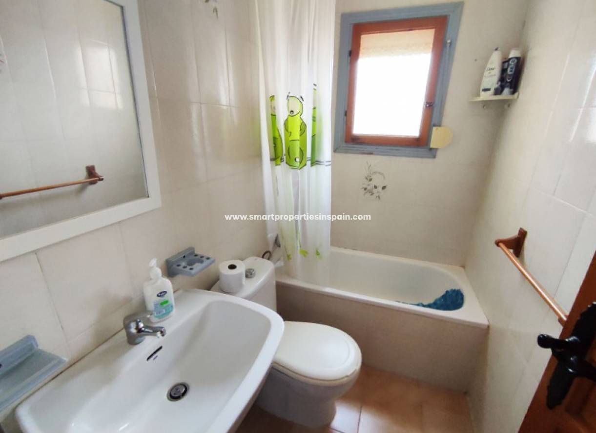 Wederverkoop - Detached Villa - La Marina - Urbanización La Marina