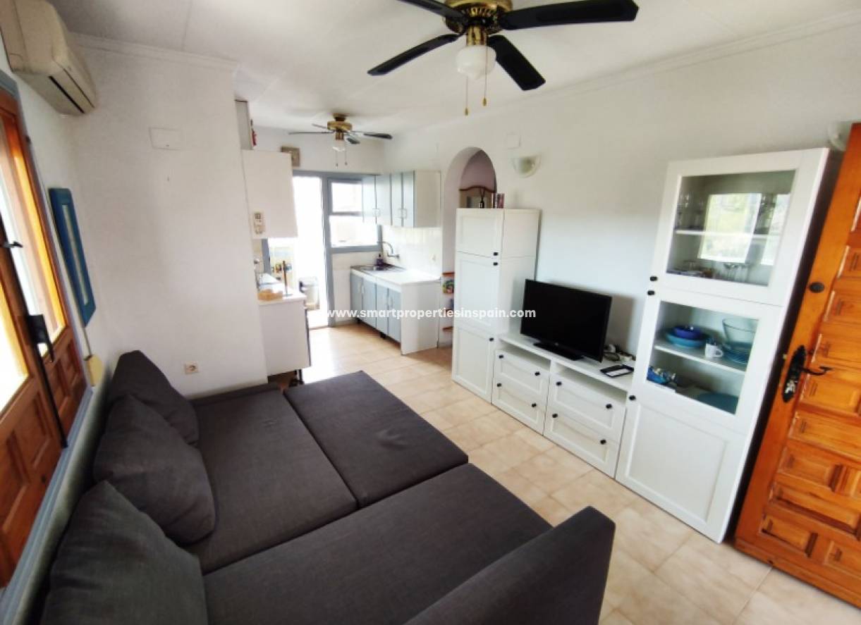 Wederverkoop - Detached Villa - La Marina - Urbanización La Marina