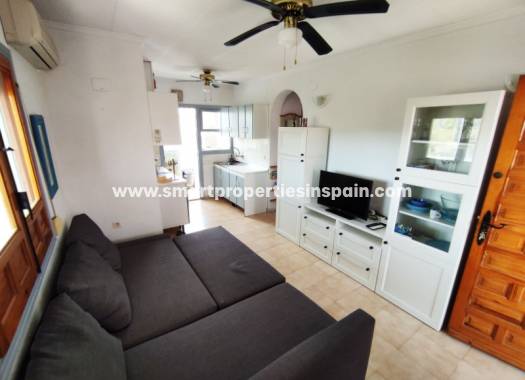 Wederverkoop - Detached Villa - La Marina - Urbanización La Marina
