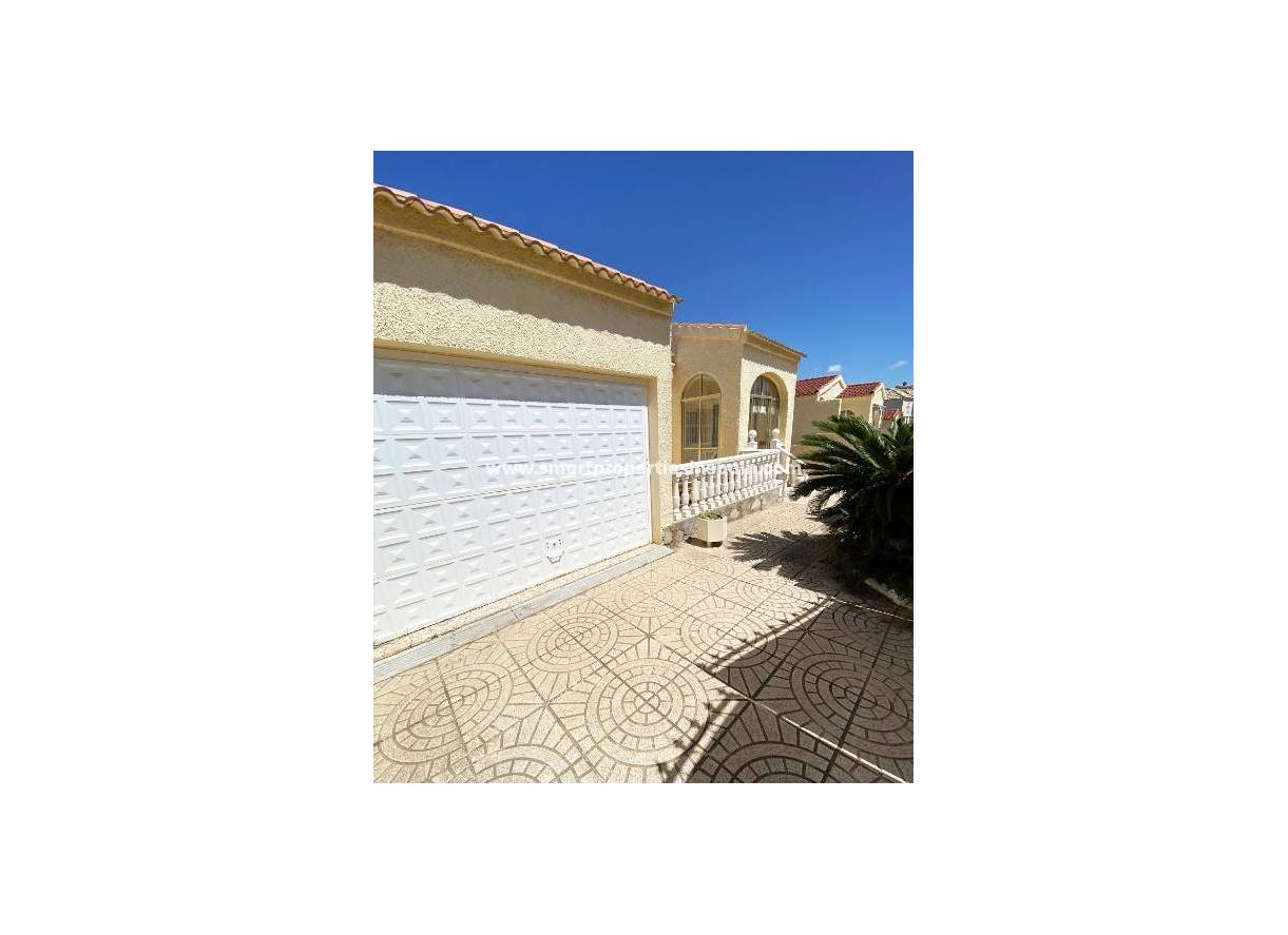 Wederverkoop - Detached Villa - La Marina - Urbanización La Marina
