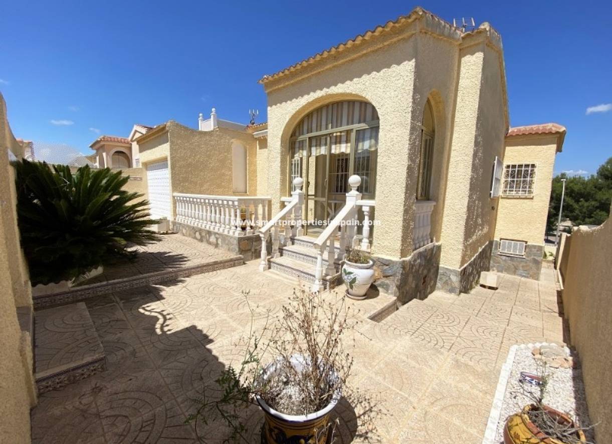 Wederverkoop - Detached Villa - La Marina - Urbanización La Marina