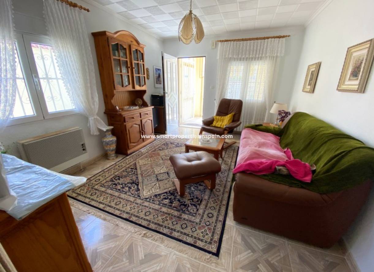 Wederverkoop - Detached Villa - La Marina - Urbanización La Marina