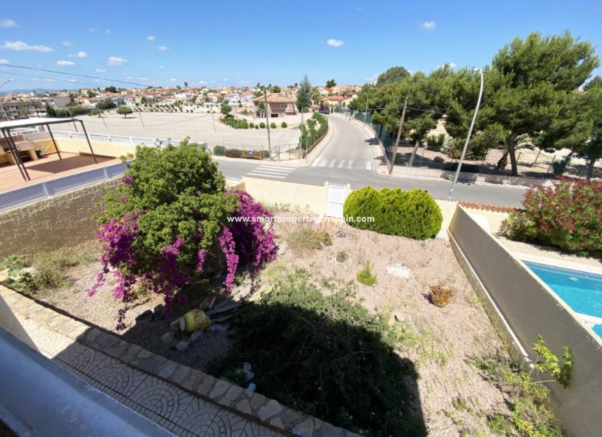 Wederverkoop - Detached Villa - La Marina - Urbanización La Marina