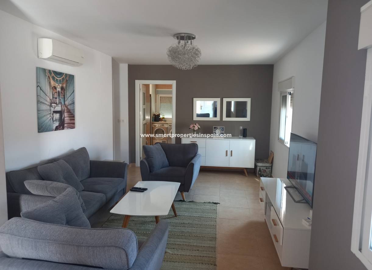 Wederverkoop - Detached Villa - La Marina - Urbanización La Marina