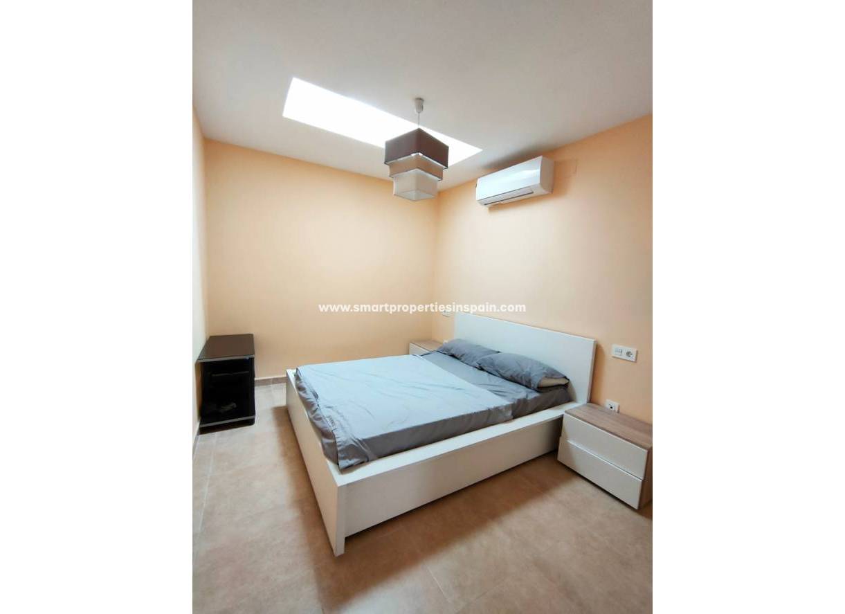 Wederverkoop - Detached Villa - La Marina - Urbanización La Marina
