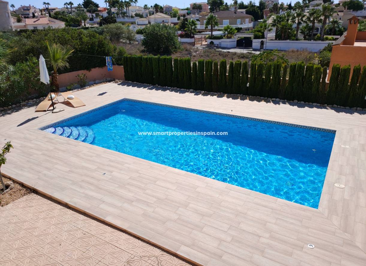 Wederverkoop - Detached Villa - La Marina - Urbanización La Marina