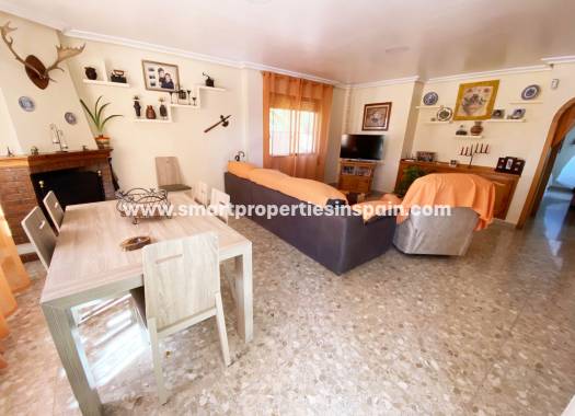 Wederverkoop - Detached Villa - La Marina - Urbanización La Marina