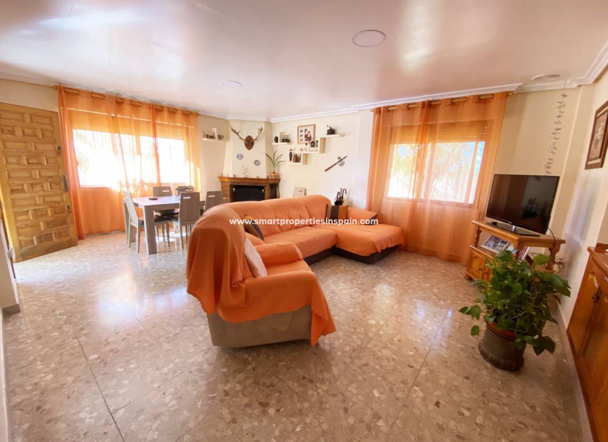 Wederverkoop - Detached Villa - La Marina - Urbanización La Marina