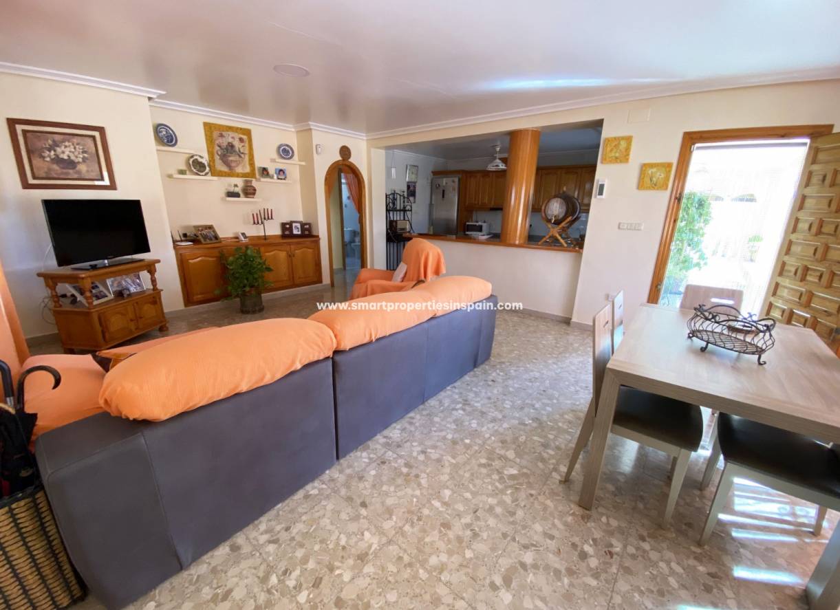 Wederverkoop - Detached Villa - La Marina - Urbanización La Marina