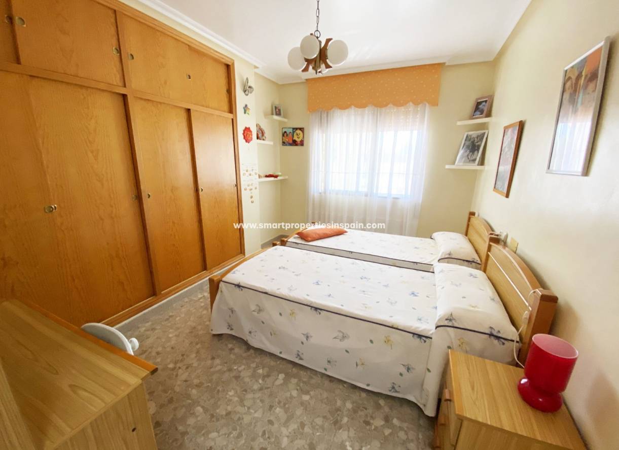 Wederverkoop - Detached Villa - La Marina - Urbanización La Marina