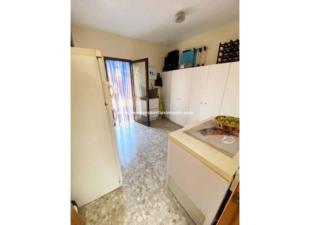 Wederverkoop - Detached Villa - La Marina - Urbanización La Marina