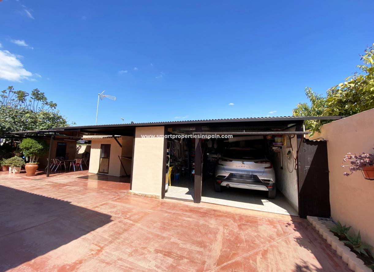 Wederverkoop - Detached Villa - La Marina - Urbanización La Marina