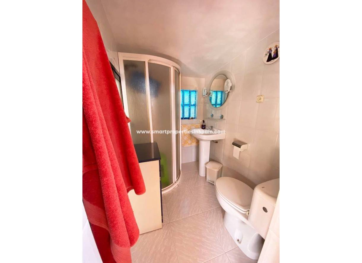 Wederverkoop - Detached Villa - La Marina - Urbanización La Marina