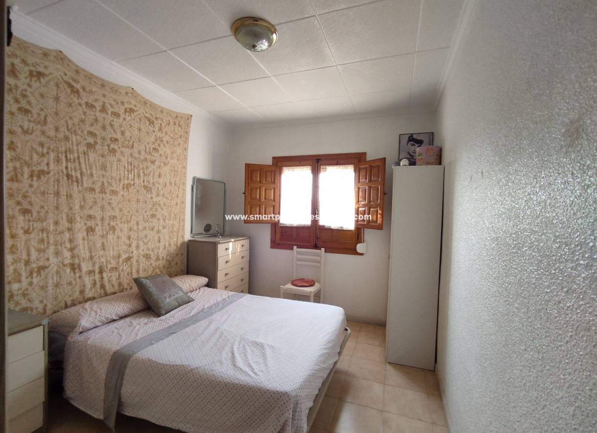 Wederverkoop - Detached Villa - La Marina - Urbanización La Marina