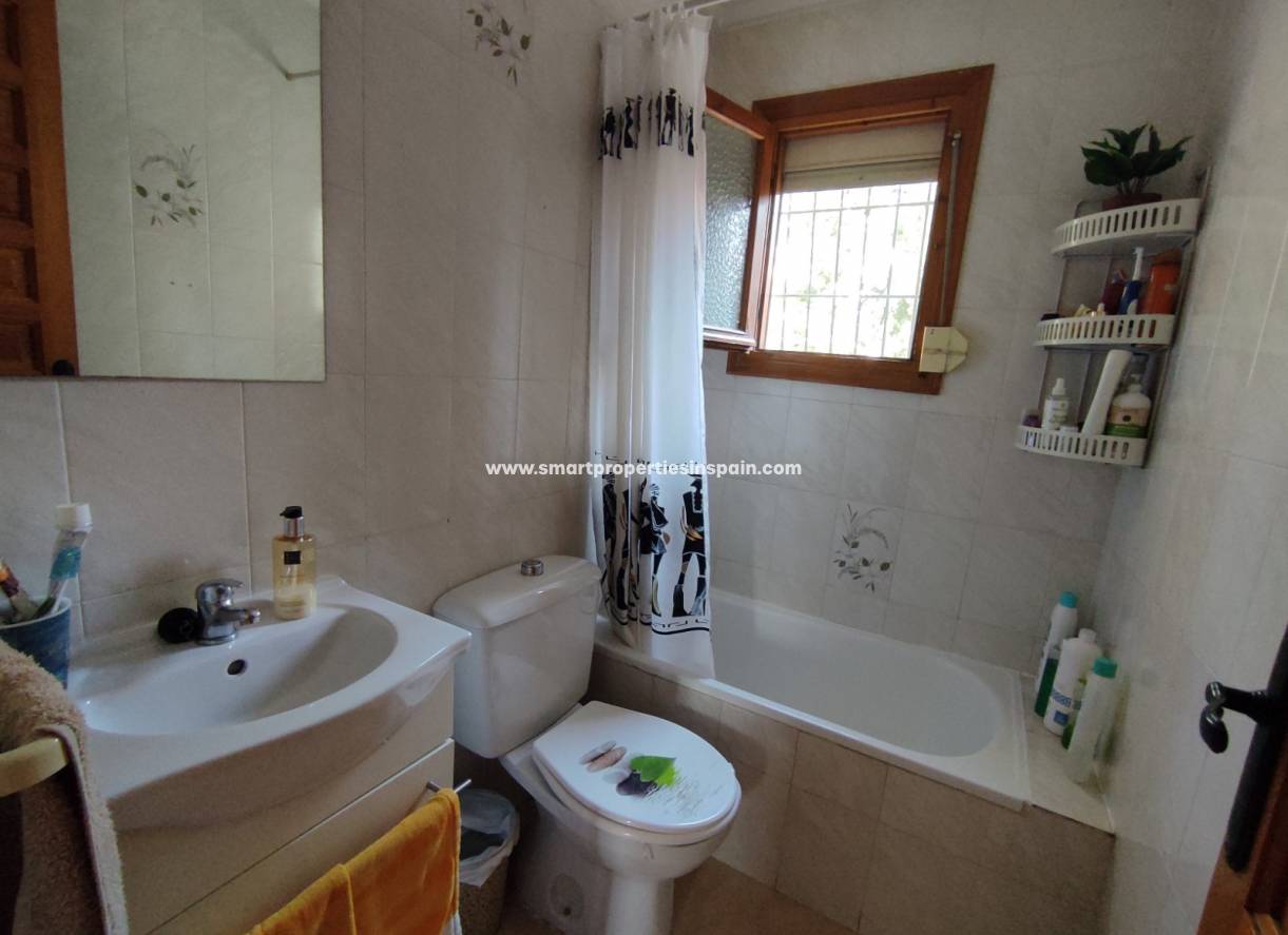 Wederverkoop - Detached Villa - La Marina - Urbanización La Marina