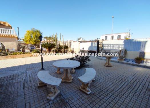 Wederverkoop - Detached Villa - La Marina - Urbanización La Marina