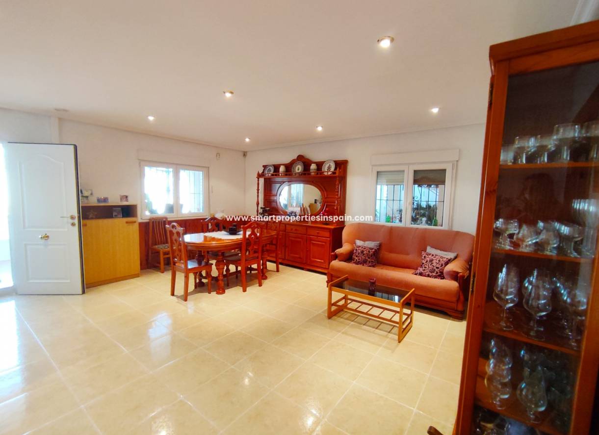 Wederverkoop - Detached Villa - La Marina - Urbanización La Marina