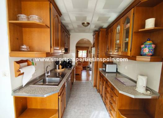 Wederverkoop - Detached Villa - La Marina - Urbanización La Marina