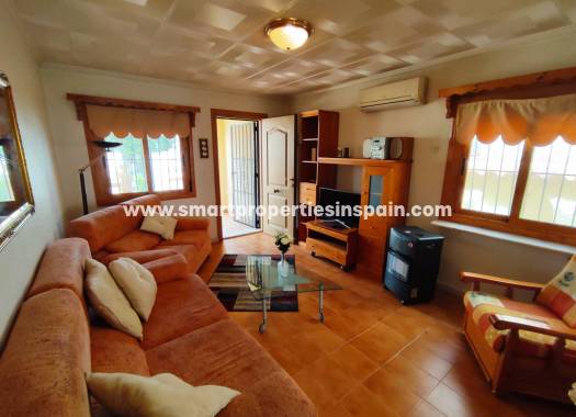 Wederverkoop - Detached Villa - La Marina - Urbanización La Marina
